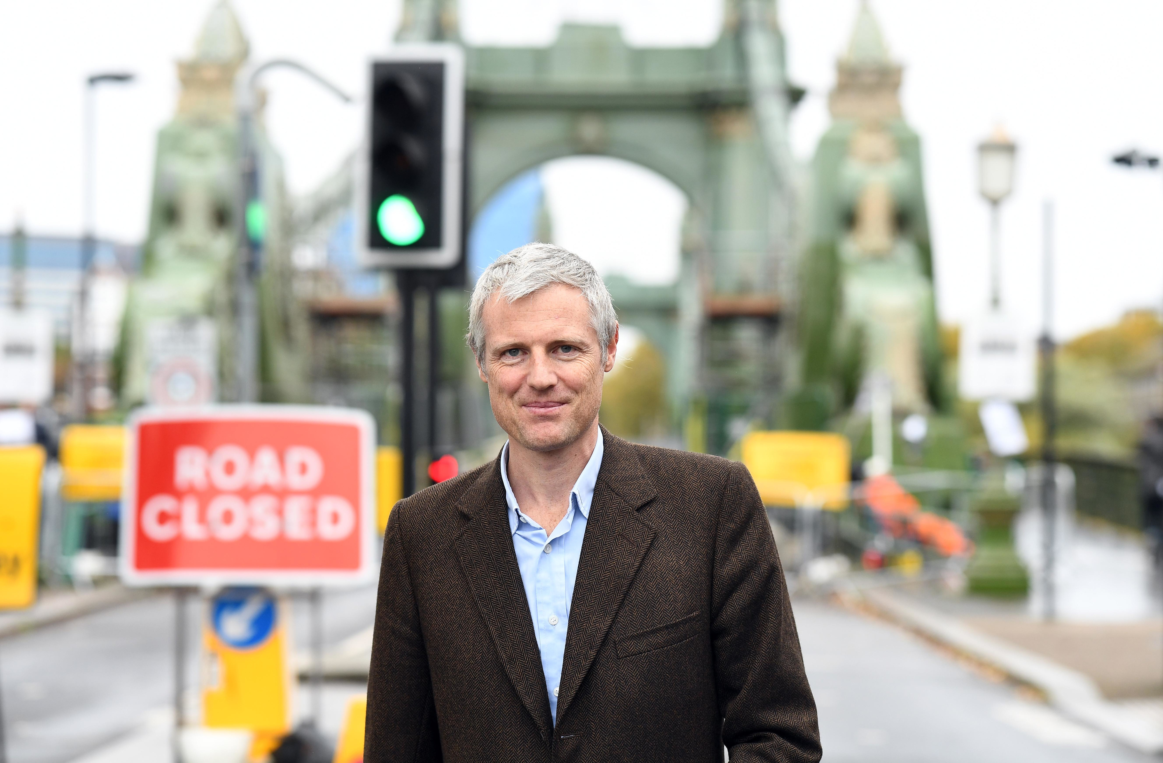 Zac at Hammersmith Bridge 
